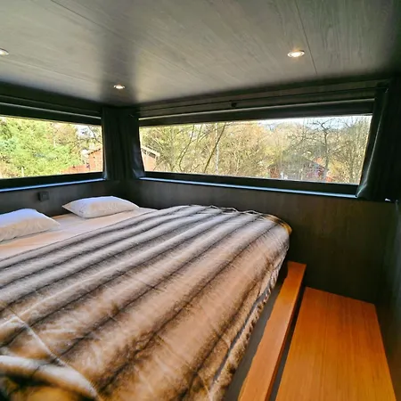 Holiday home Ecological Holiday Near Durbuy With Hot Tub Vesin